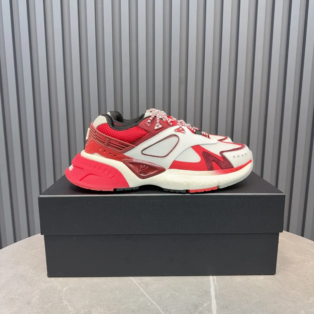 [AMIRI Amir] P: 760💰Size for couples: Female 35-40; Male 39-44; (Customized at 45.46) AMIRI Amir New Autumn and Winter Products New Autumn Latest Catwalk Couple Color Block Bread Casual Sports Shoes Series 〰 Casual fashion style full of details New generation of bone shoes popular classic upgrades Super comfortable and super popular! AUTRY is an exclusive version of AUTRY couple casual shoes from a high street brand in Los Angeles. Many celebrity Internet celebrities have the same style. Chinese new rapper Xiaobai Gali, Wang Yibo, Yang Mi and other Internet celebrity bloggers are competing for their feet. The three-dimensional molded metal logo on the side of the AJ1 shoe is on par with Nike's popular Fog. The heroic value instantly has a bit of punk rock flavor, all showing fashion sense and street style... ▪ Upper: original custom-made cowhide + original custom-made breathable mesh ▪Inner lining: original customized breathable mesh ▪Outsole: original molded two-color TPU rubber combination outsole.